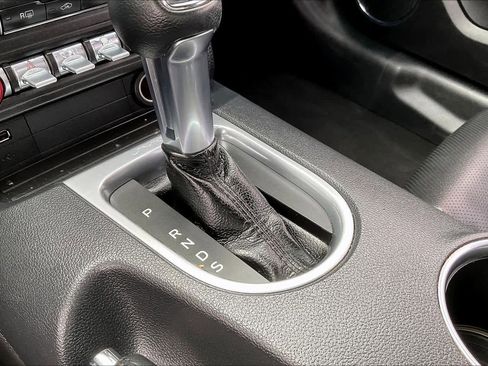 Used 2022 Ford Mustang Premium image 33