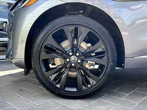 New 2026 Jaguar F-PACE R-Dynamic S image 12