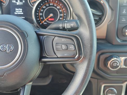 Used 2020 Jeep Wrangler Sport image 16