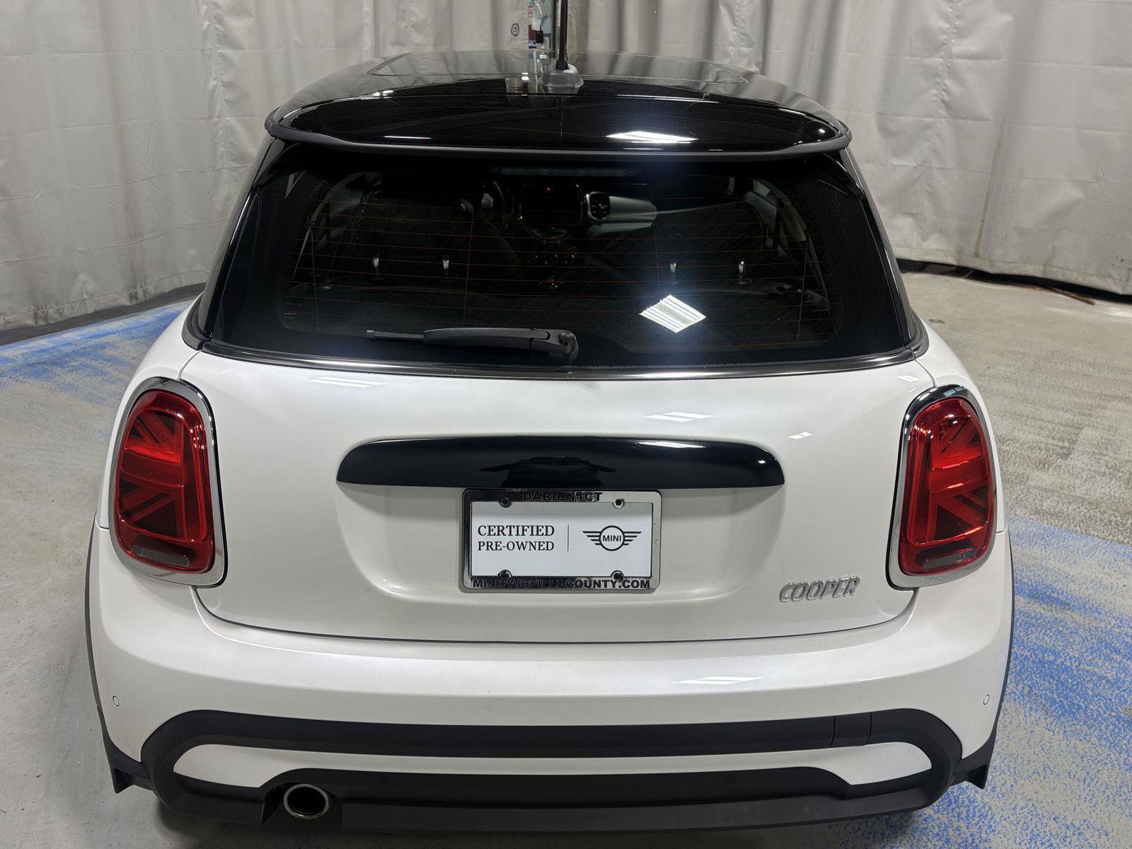 Used 2024 MINI Cooper 2-Door Hardtop FWD image 15
