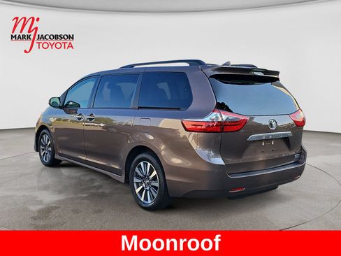 Used 2020 Toyota Sienna Limited AWD/4WD image 12