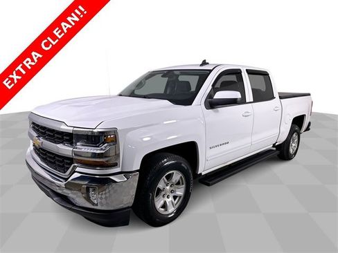 Used 2018 Chevrolet Silverado 1500 LT w/ LT Eassist Package image 4