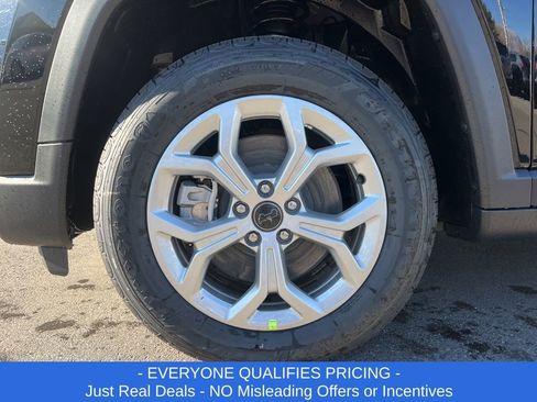 New 2026 Jeep Compass Latitude image 26