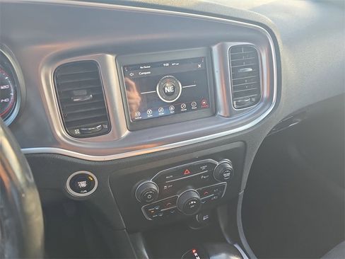 Used 2020 Dodge Charger SXT w/ Blacktop Package image 23