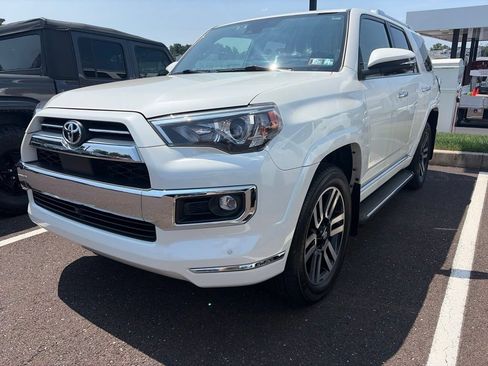 Used 2023 Toyota 4Runner Limited AWD/4WD image 3