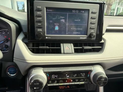 Certified 2022 Toyota RAV4 XLE AWD/4WD image 7