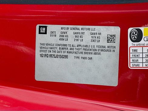Used 2018 Chevrolet Camaro SS RWD image 36