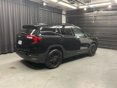 Used 2024 GMC Terrain SLT w/ Elevation Edition AWD/4WD image 5