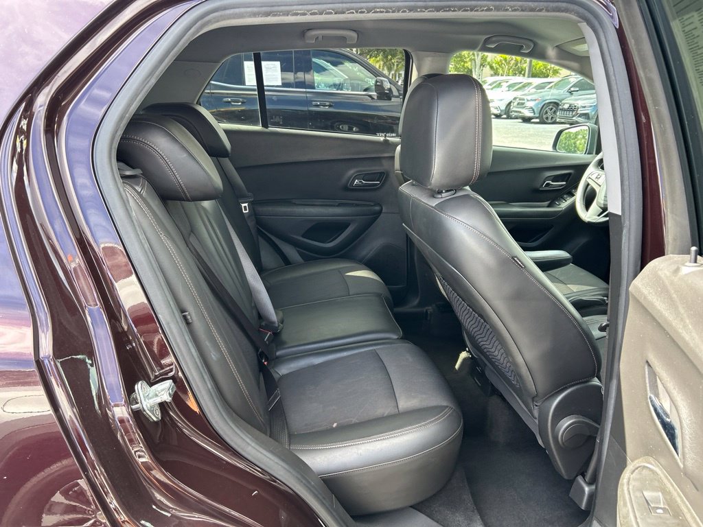 Used 2022 Chevrolet Trax LT AWD/4WD image 42
