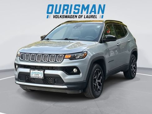 Used 2024 Jeep Compass Limited AWD/4WD image 1