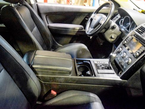 Used 2013 MAZDA CX-9 Touring AWD/4WD image 8