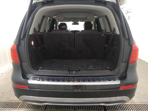 Used 2015 Mercedes-Benz GL 450 4MATIC w/ Lighting Package image 29