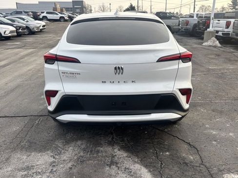 Used 2024 Buick Envista Preferred w/ Convenience I Package image 6