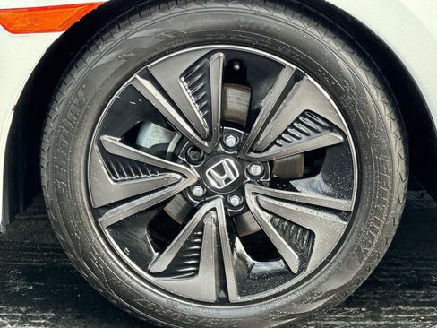 Certified 2019 Honda Civic EX image 24
