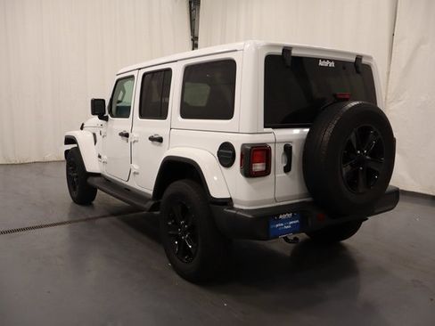 Used 2020 Jeep Wrangler Unlimited Sahara image 6