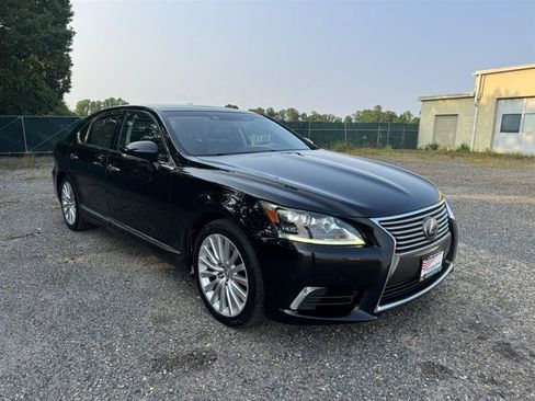Used 2015 Lexus LS 460 L w/ Ultra Luxury Package AWD/4WD image 3