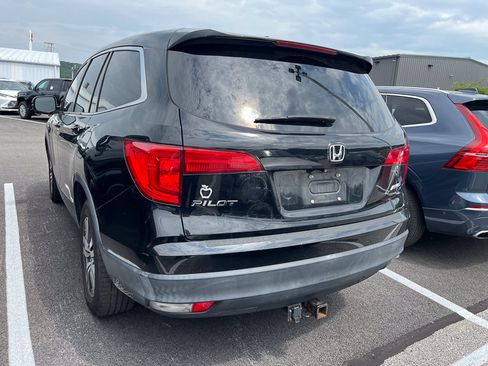 Used 2017 Honda Pilot EX-L image 4