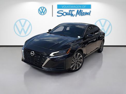 Used 2023 Nissan Altima 2.5 SL FWD image 3