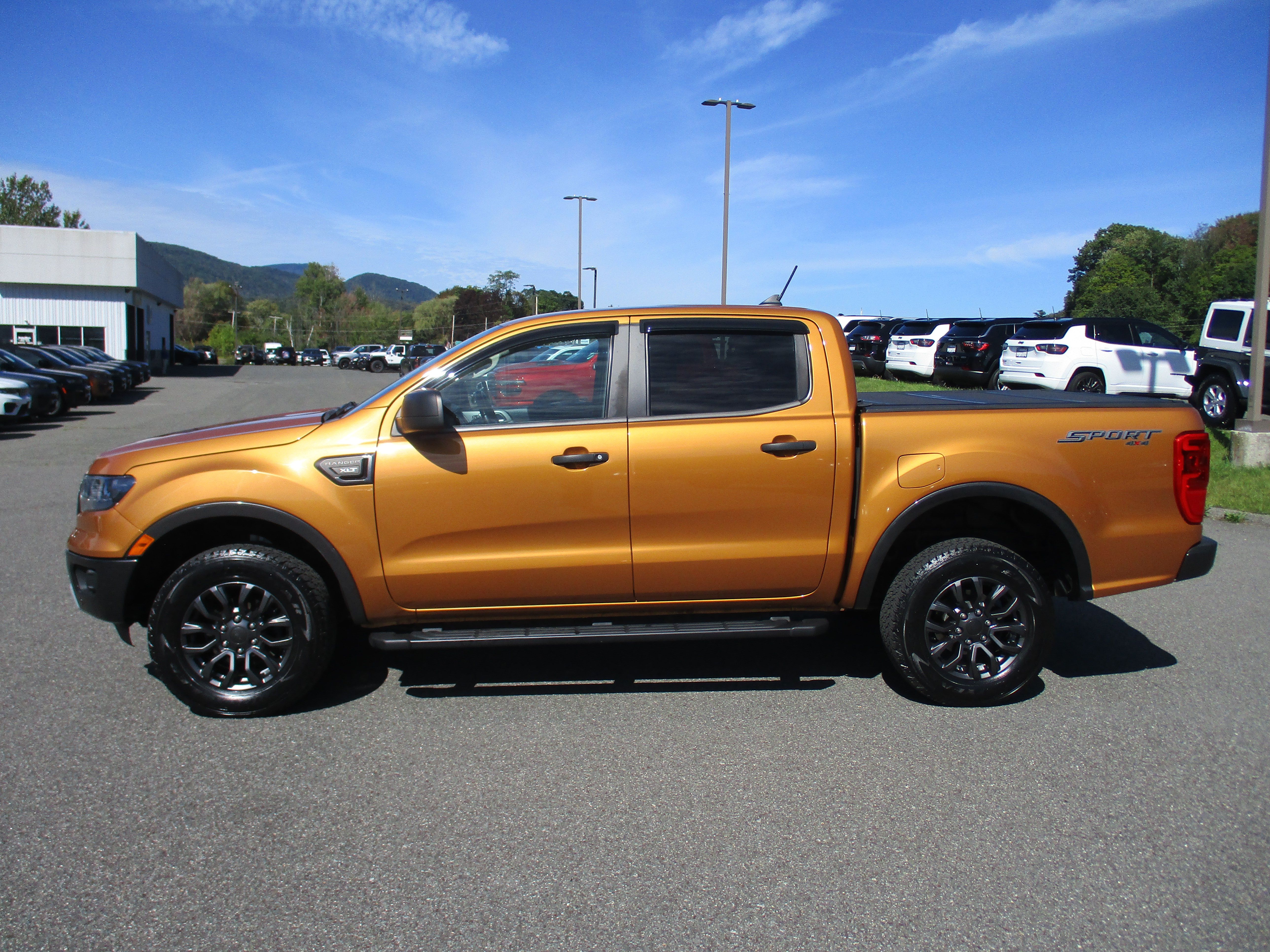 Used 2019 Ford Ranger XLT w/ Equipment Group 302A Luxury AWD/4WD image 8