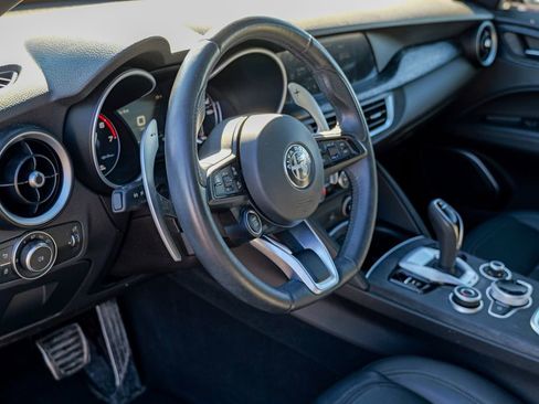 Used 2023 Alfa Romeo Stelvio Sprint image 20