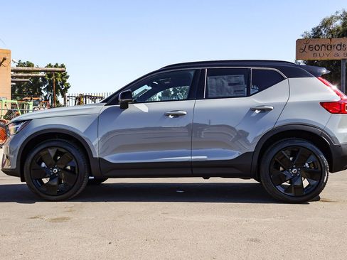 New 2026 Volvo XC40 B5 Ultra w/ Climate Package image 8
