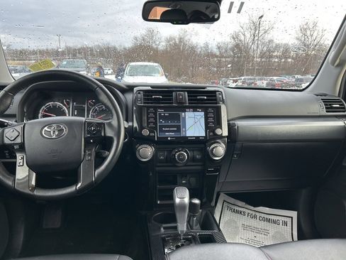 Used 2024 Toyota 4Runner TRD Off-Road Premium image 5