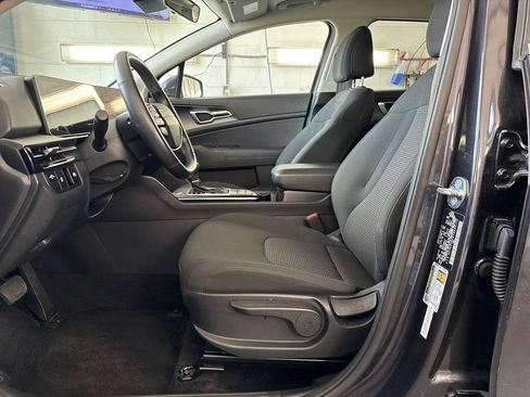 Used 2026 Kia Sportage LX FWD image 5