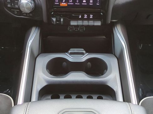 Used 2025 RAM 1500 Laramie w/ Sport Appearance Package image 21