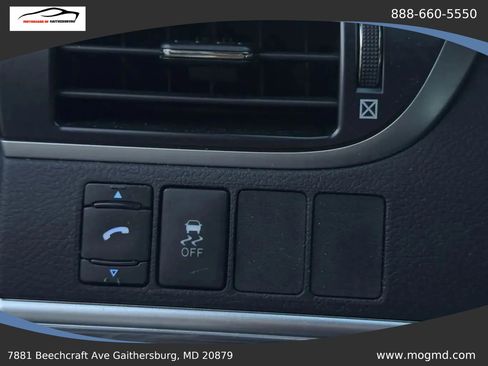 Used 2012 Toyota Camry LE image 32