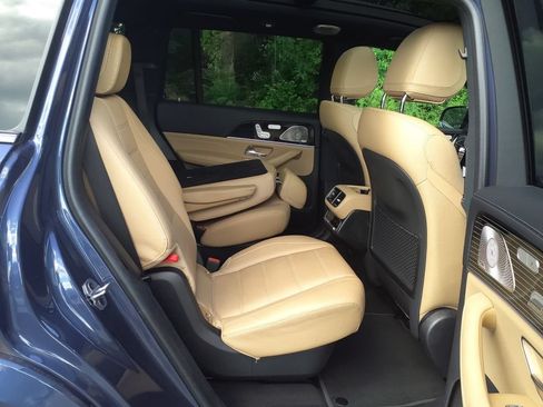 Certified 2024 Mercedes-Benz GLS 450 4MATIC image 12