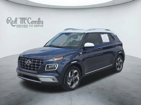 Used 2025 Hyundai Venue Limited FWD image 1