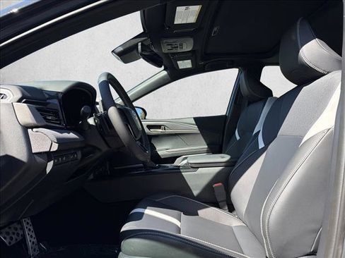 New 2026 Toyota Camry SE image 11