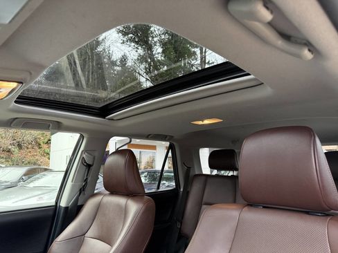 Used 2016 Toyota 4Runner Limited image 14