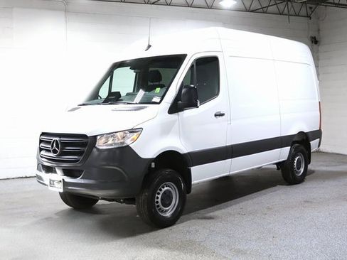 Used 2025 Mercedes-Benz Sprinter 2500 image 8