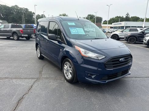 Used 2019 Ford Transit Connect XLT FWD image 4