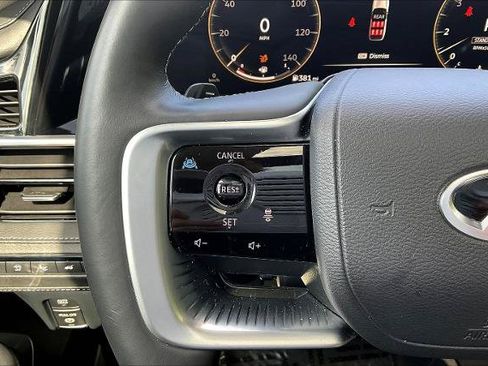 Certified 2025 INFINITI QX80 Luxe AWD/4WD image 11