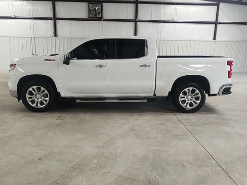 Used 2024 Chevrolet Silverado 1500 LTZ w/ LTZ Premium Package image 2