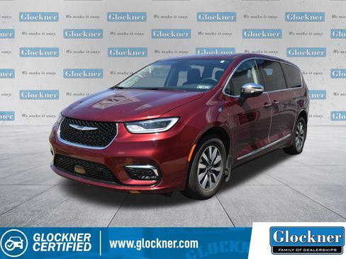 Used 2023 Chrysler Pacifica Limited FWD image 1