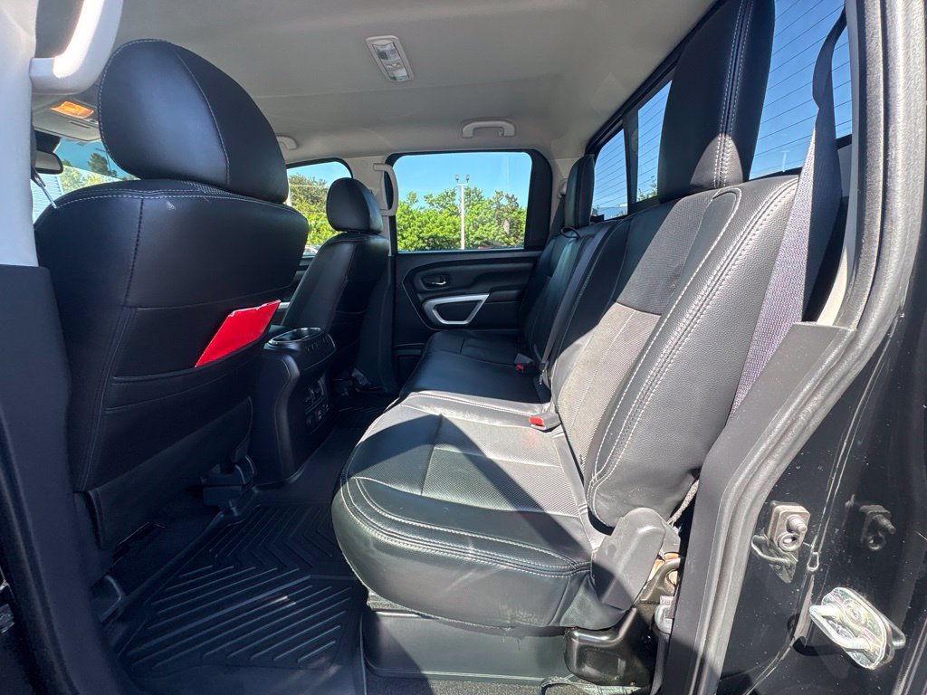 Used 2021 Nissan Titan SV w/ SV Convenience Package AWD/4WD image 8