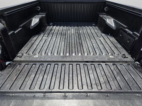 Used 2022 Toyota Tacoma SR w/ SR Convenience Package image 29