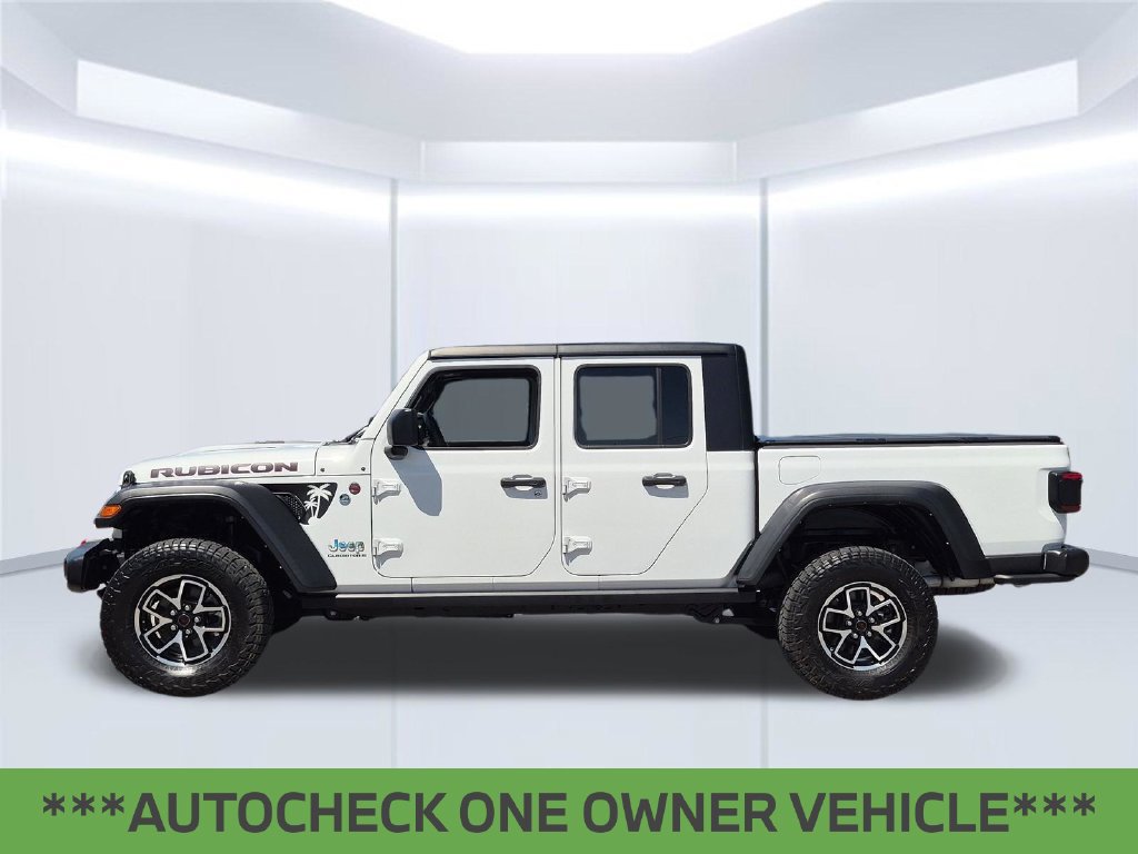 Used 2024 Jeep Gladiator Rubicon w/ Convenience Group AWD/4WD image 2