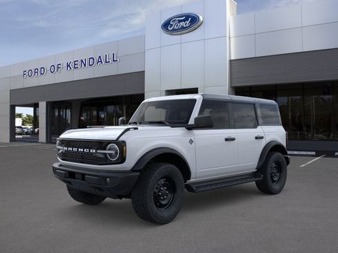 New 2026 Ford Bronco Outer Banks AWD/4WD image 1