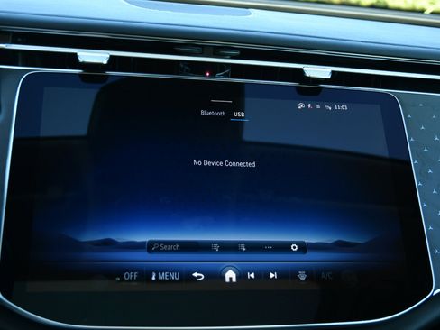 Used 2025 Mercedes-Benz E 350 Sedan image 22