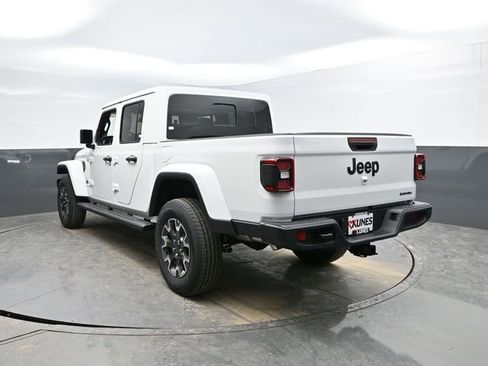 New 2026 Jeep Gladiator Sport image 5