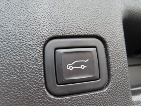 Certified 2024 Chevrolet Equinox RS image 33