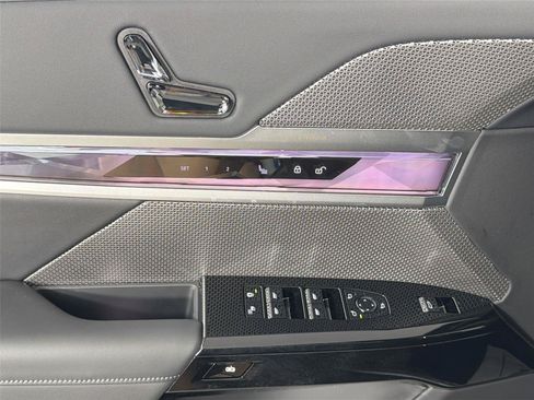 New 2026 BMW i7 xDrive60 w/ Executive Package AWD/4WD image 34