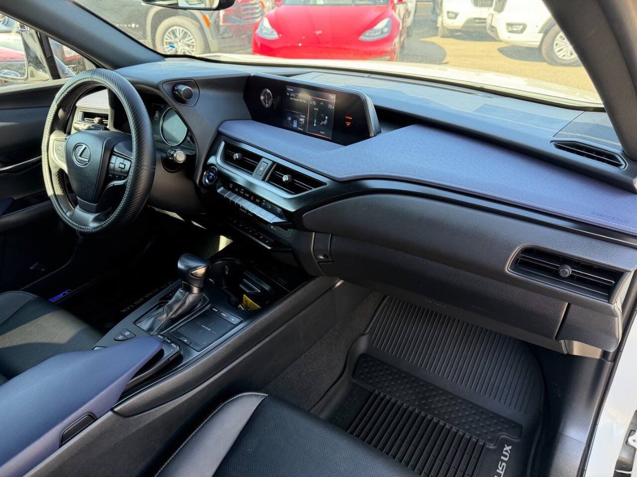 Used 2021 Lexus UX 250h w/ Premium Package AWD/4WD image 17