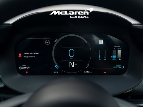 Used 2025 McLaren Artura image 29