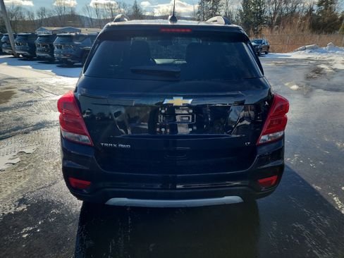 Used 2020 Chevrolet Trax LT w/ LT Convenience Package image 7