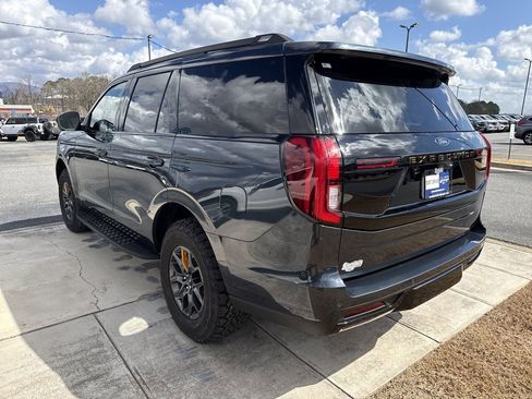 Used 2025 Ford Expedition Tremor image 5
